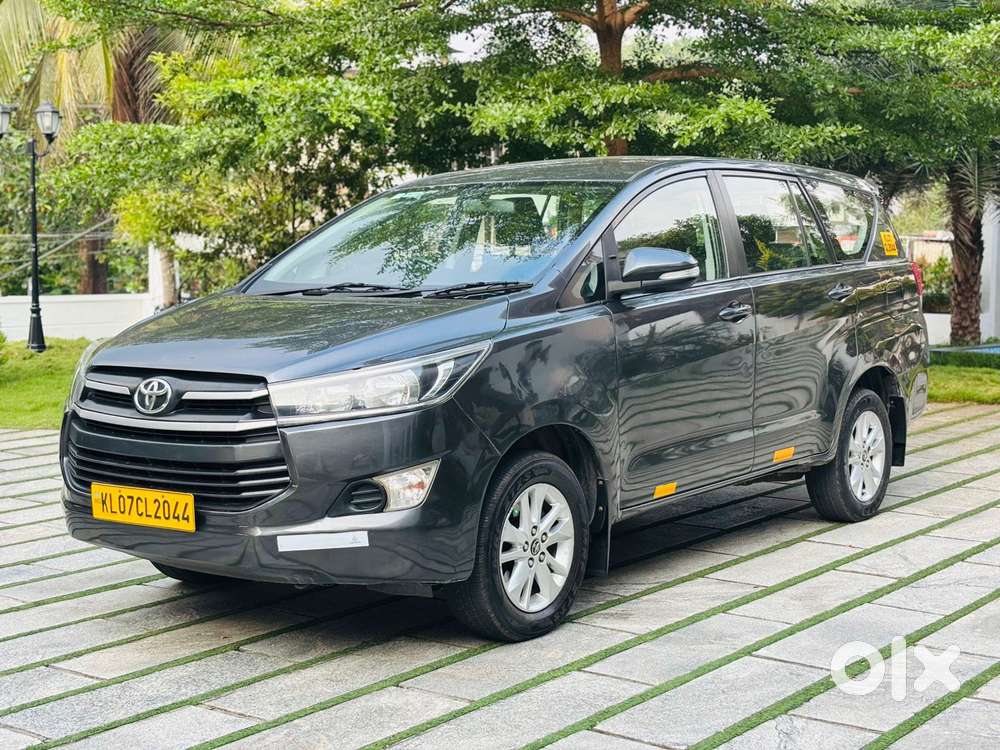 Toyota Innova Crysta 2.7 Gx Mt, 2017, Diesel