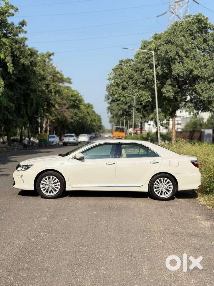 Toyota Camry Hybrid, 2017, Petrol