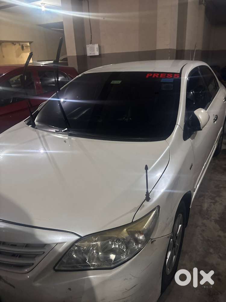 Toyota Corolla Altis 2011