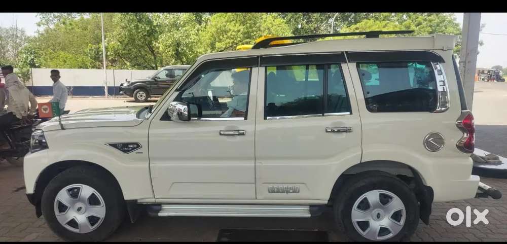 Mahindra Scorpio S5 Plus 2019
