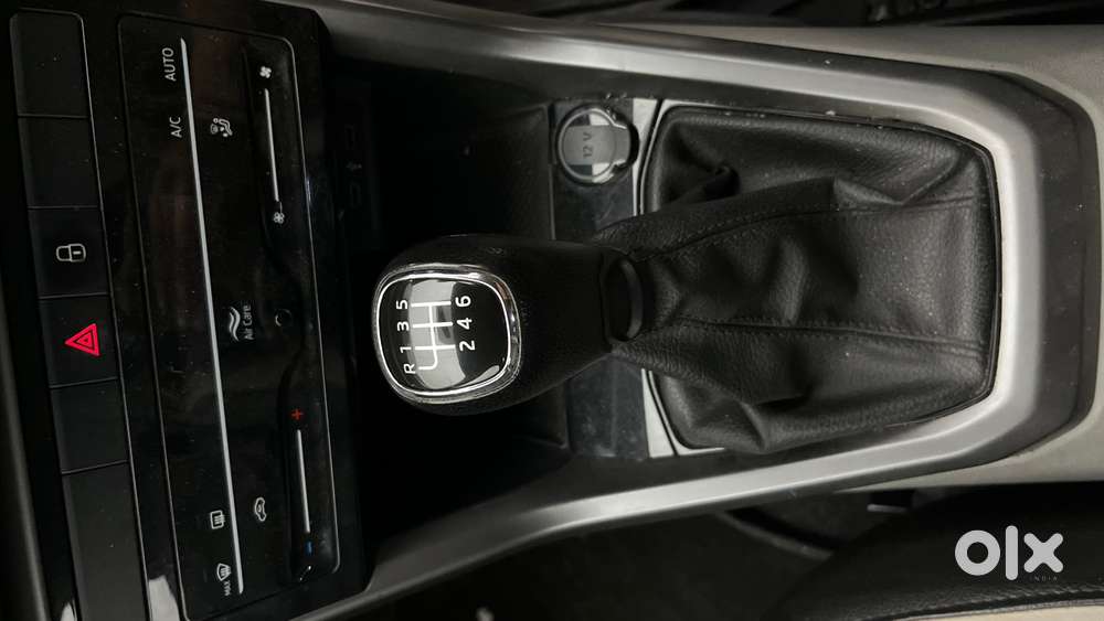 Skoda Kushaq 1.0 Tsi Ambition, 2021, Petrol