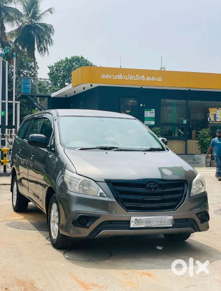 Toyota Innova 2011 Diesel Well Maintained