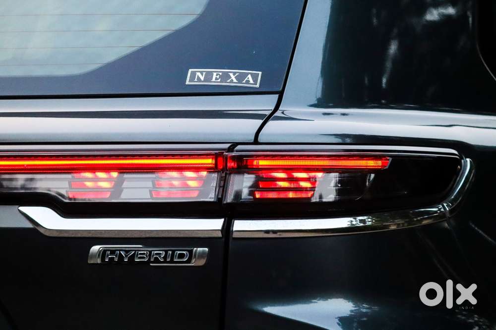 Maruti Suzuki Grand Vitara 1.5 Alpha Plus Intelligent Hybrid Ecvt, 2..