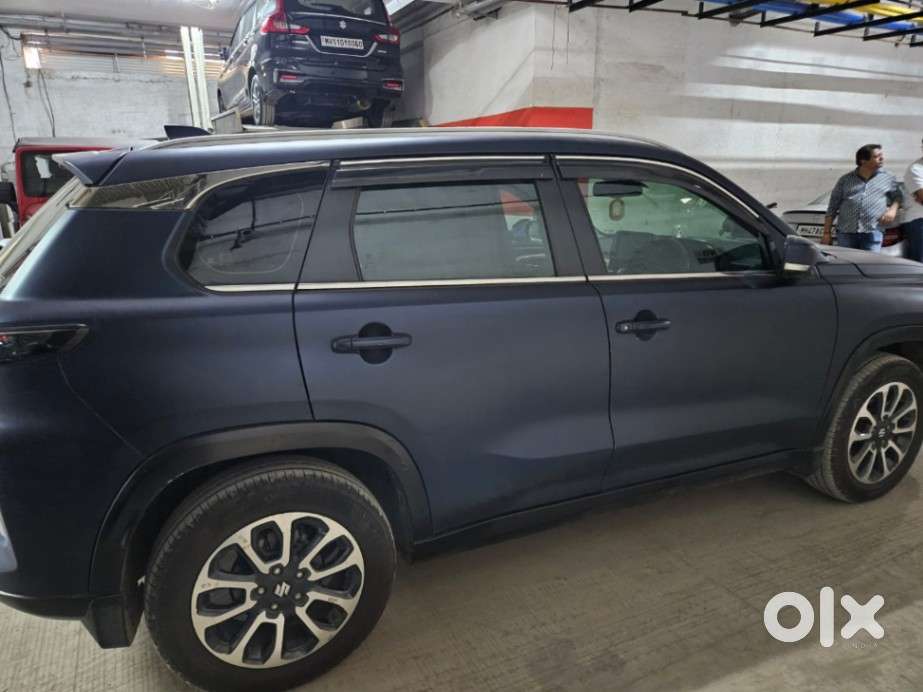 Maruti Suzuki Grand Vitara 1.5 Alpha Plus Intelligent Hybrid Ecvt, 2..