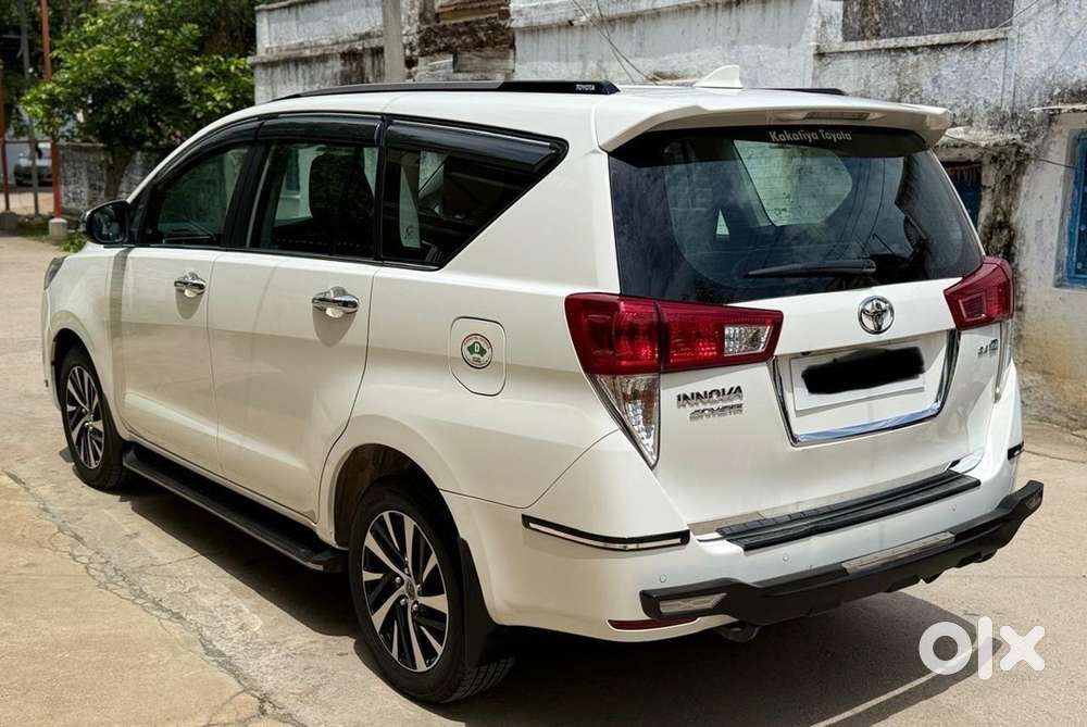 Toyota Innova Crysta 2023 Diesel Manual