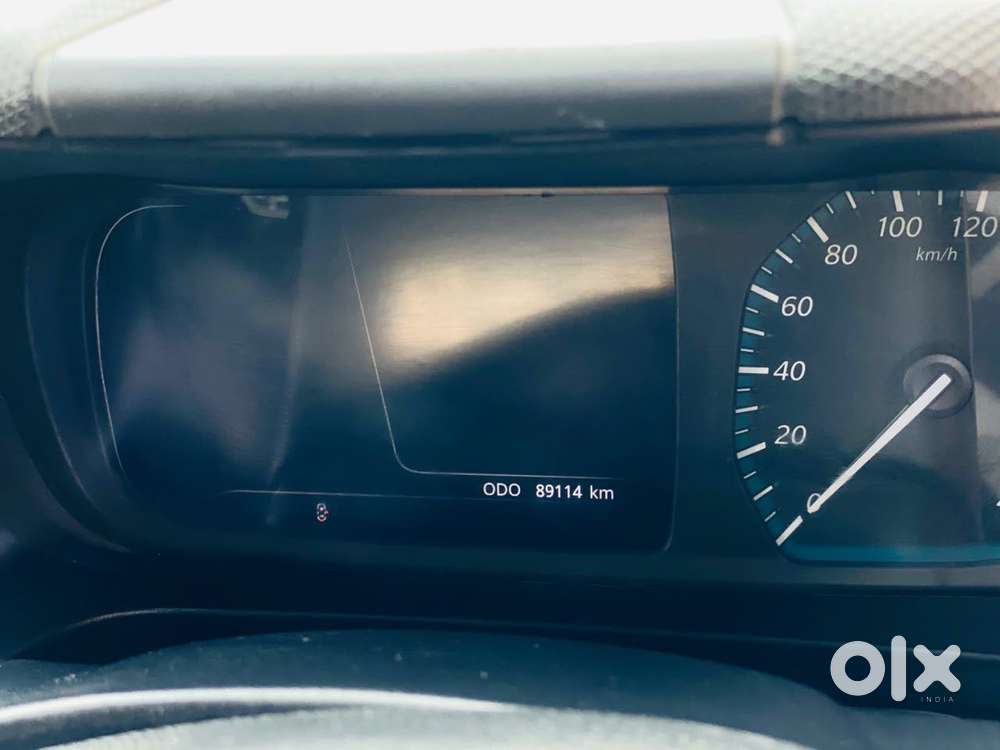 Tata Altroz Xz, 2020, Petrol