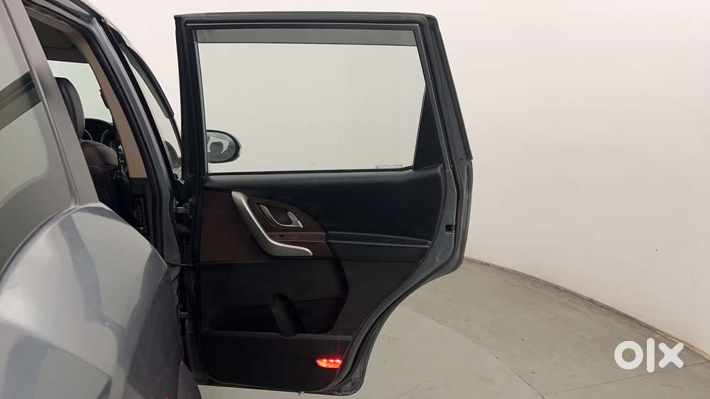 Mahindra Xuv500 W8, 2015, Diesel