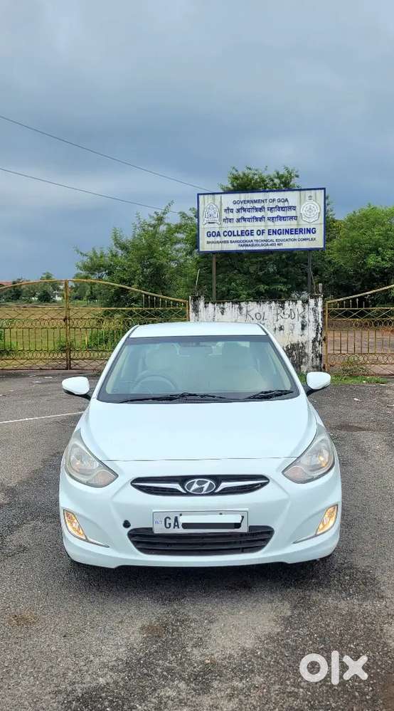Hyundai Verna Sx(0) Diesel Secand Owner Family Trasfer Price Slightly