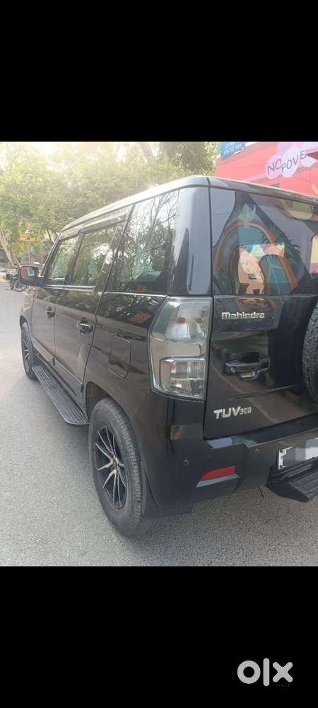 Mahindra Tuv 300 T4 Plus, 2019, Petrol