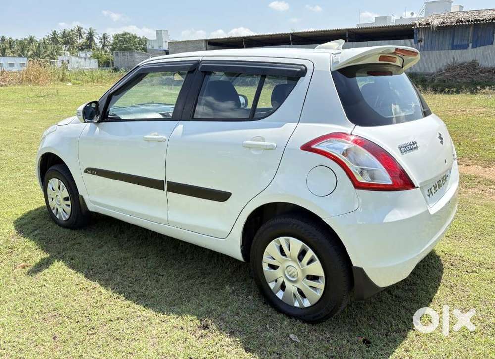 Maruti Suzuki Swift Vxi With Abs, 2015, Petrol