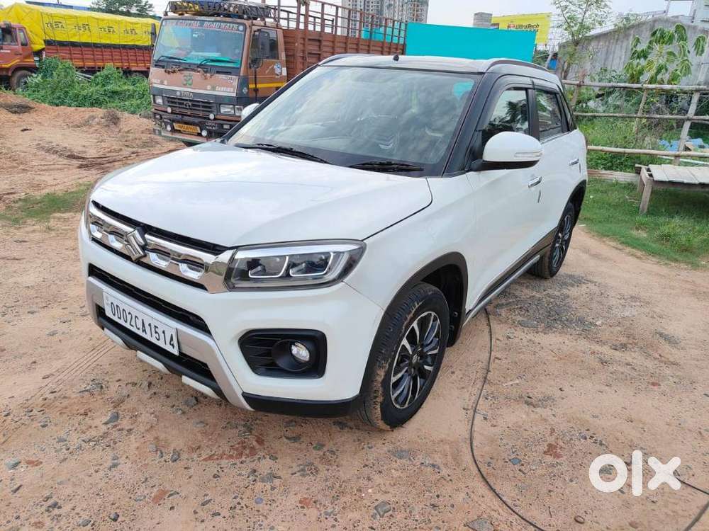 Maruti Suzuki Brezza 1.5 Zxi Plus Smart Hybrid Dual Tone, 2022, Petr..
