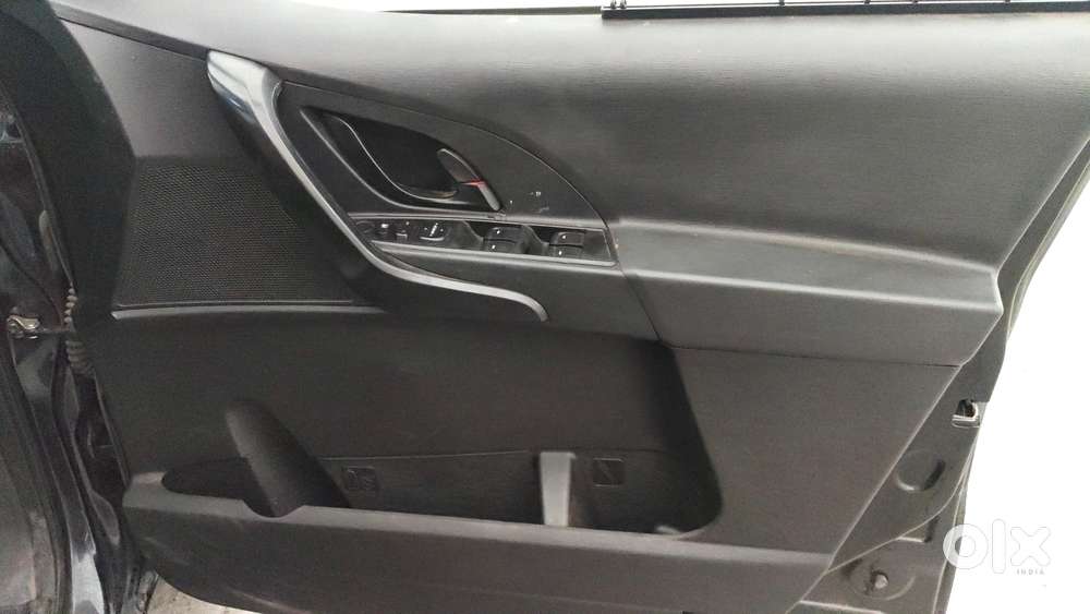 Mahindra Xuv500 W5, 2019, Diesel