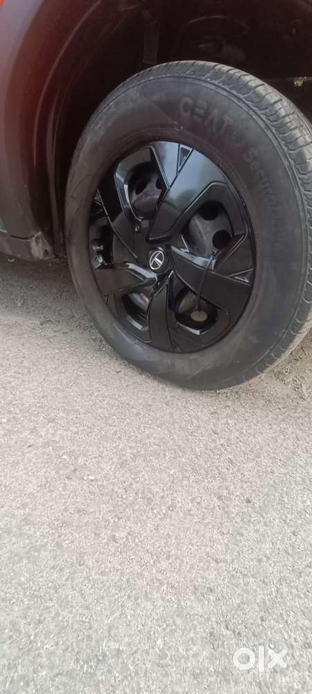 Tata Punch Camo Adventure Mt, 2021, Petrol