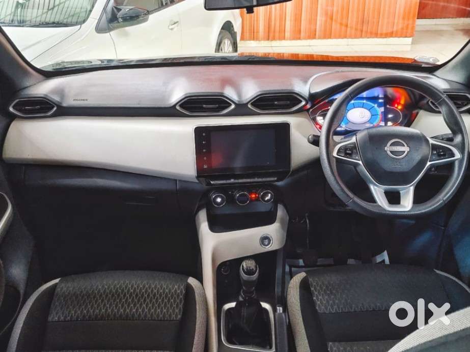 Nissan Magnite 1.0 Xv, 2023, Petrol