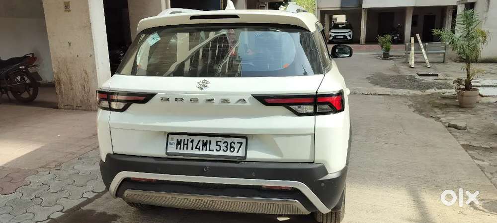 Maruti Brezza Vxi 2025 Cng