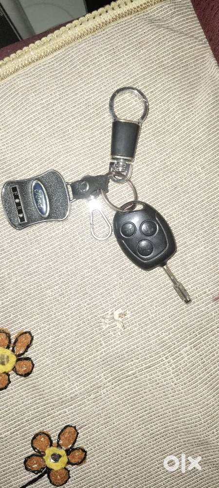 Ford Figo 2013 Diesel 106000 Km Driven Company Maintenance New Tyres