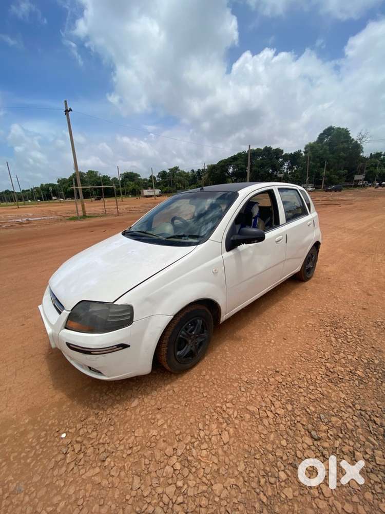 Chevrolet Aveo 2012 Petrol 68000 Km Driven