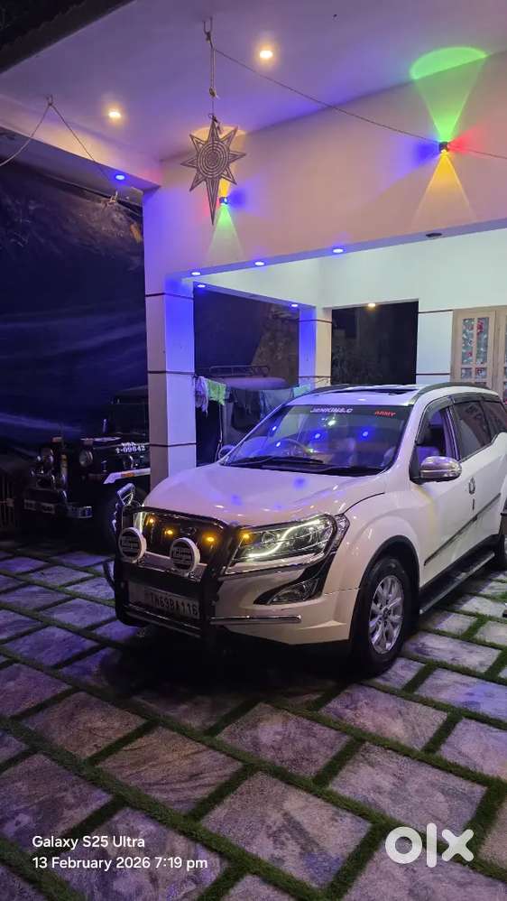 Mahindra Xuv500 W10 Sunroof Top End Model 2015 Diesel 167000 Km Driven