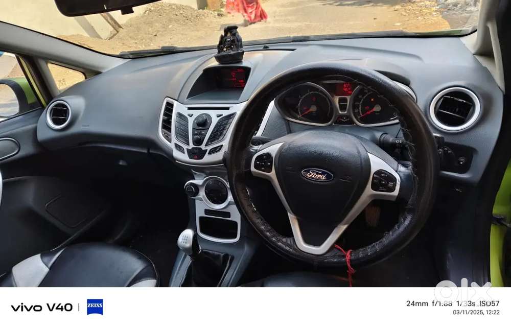 Ford Fiesta 2012 Lpg 100000 Km Driven, Cruze Control ,lpg