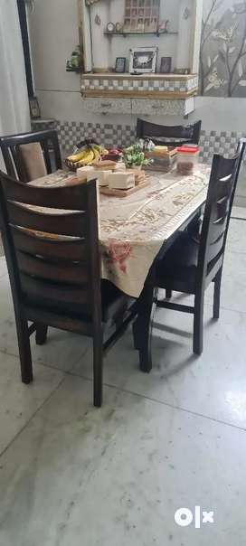 Olx dining cheap table 4 seater