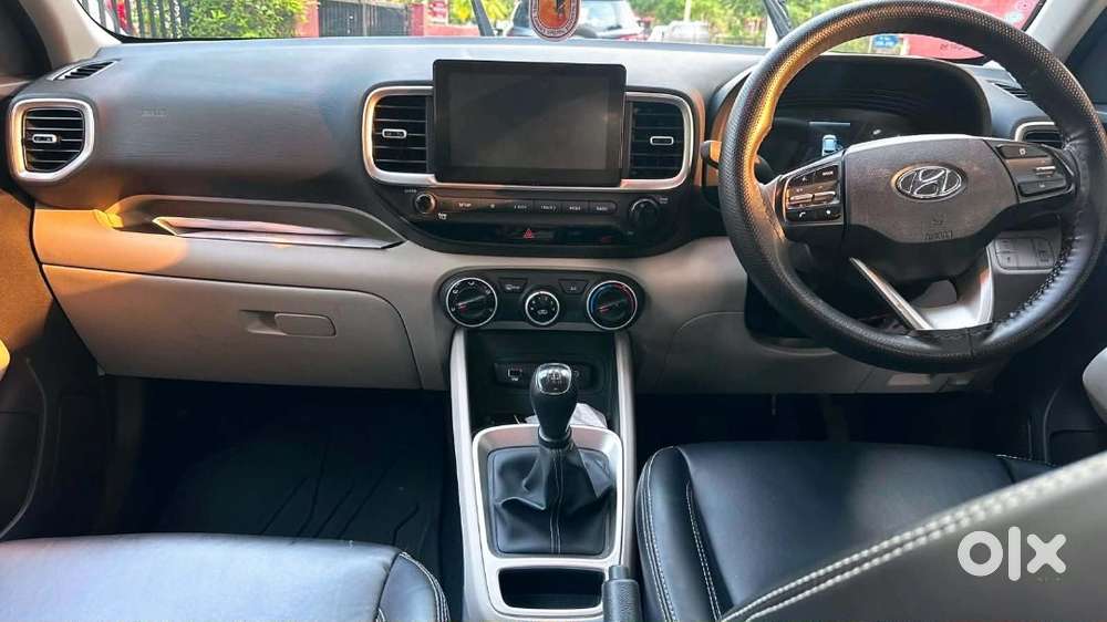 Hyundai Venue S+ 2024 Car December 24