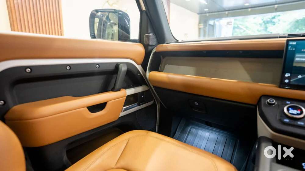 Land Rover Defender, 2024, Petrol