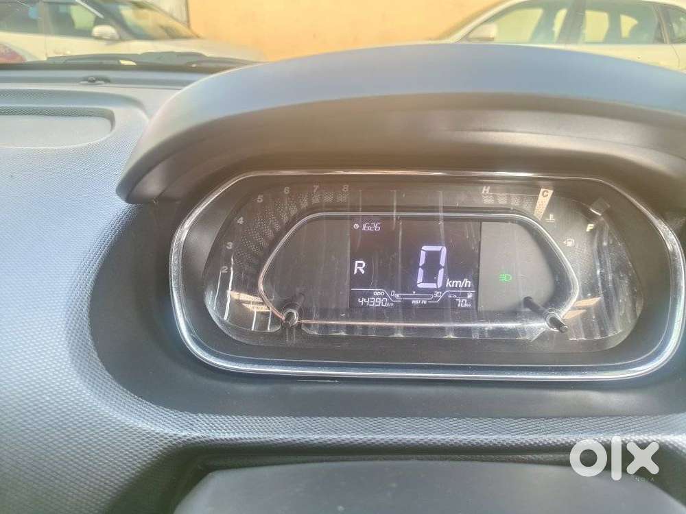 Tata Tiago 1.2 Revotron Xz (o), 2022, Petrol