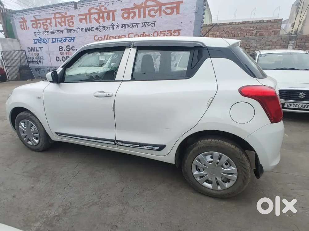 Maruti Suzuki Swift 2023 Petrol 43000 Km Driven