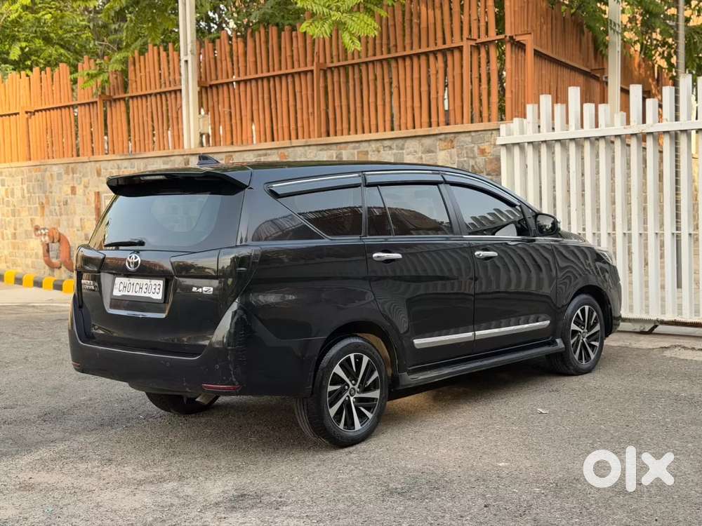 Toyota Innova Crysta [2020-ongoing] 2.4 Gx 7 Str, 2022, Diesel