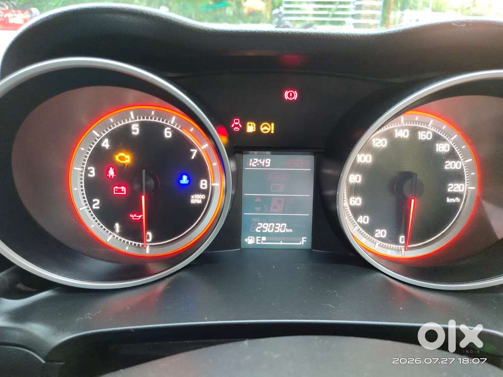 Maruti Suzuki Swift 1.2 Vxi (o), 2022, Petrol