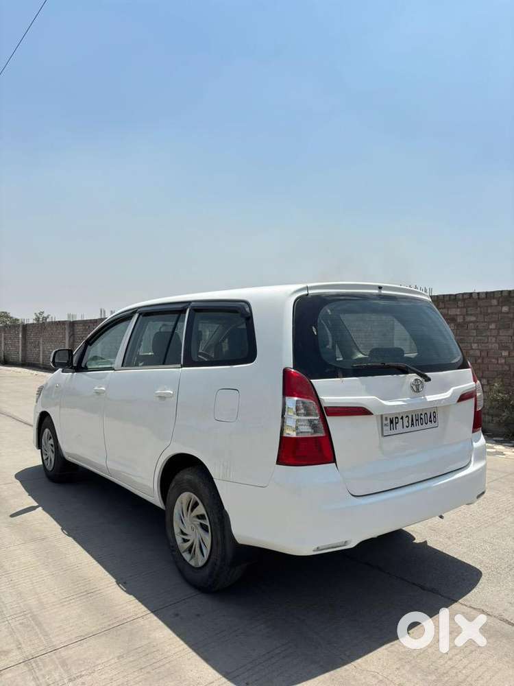 Toyota Innova 2016 Diesel Well Maintained