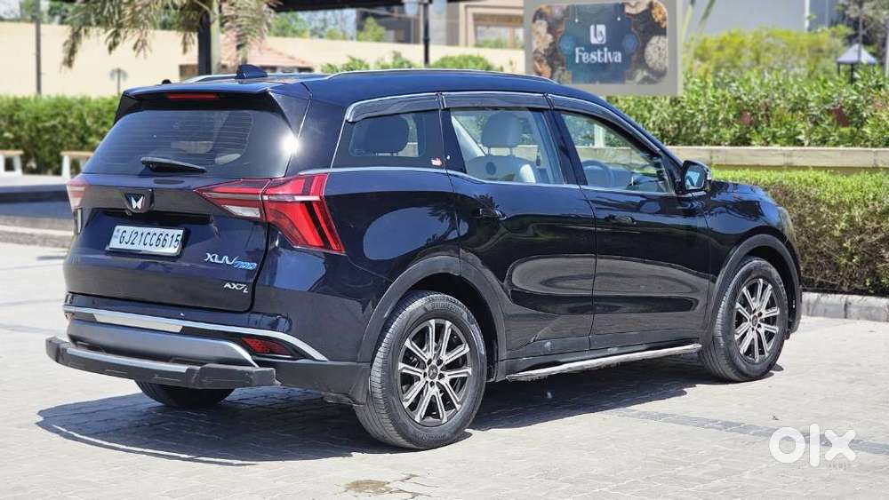 Mahindra Xuv700 2.2 Ax 7 Diesel At Luxury Pack Str Awd, 2022, Diesel