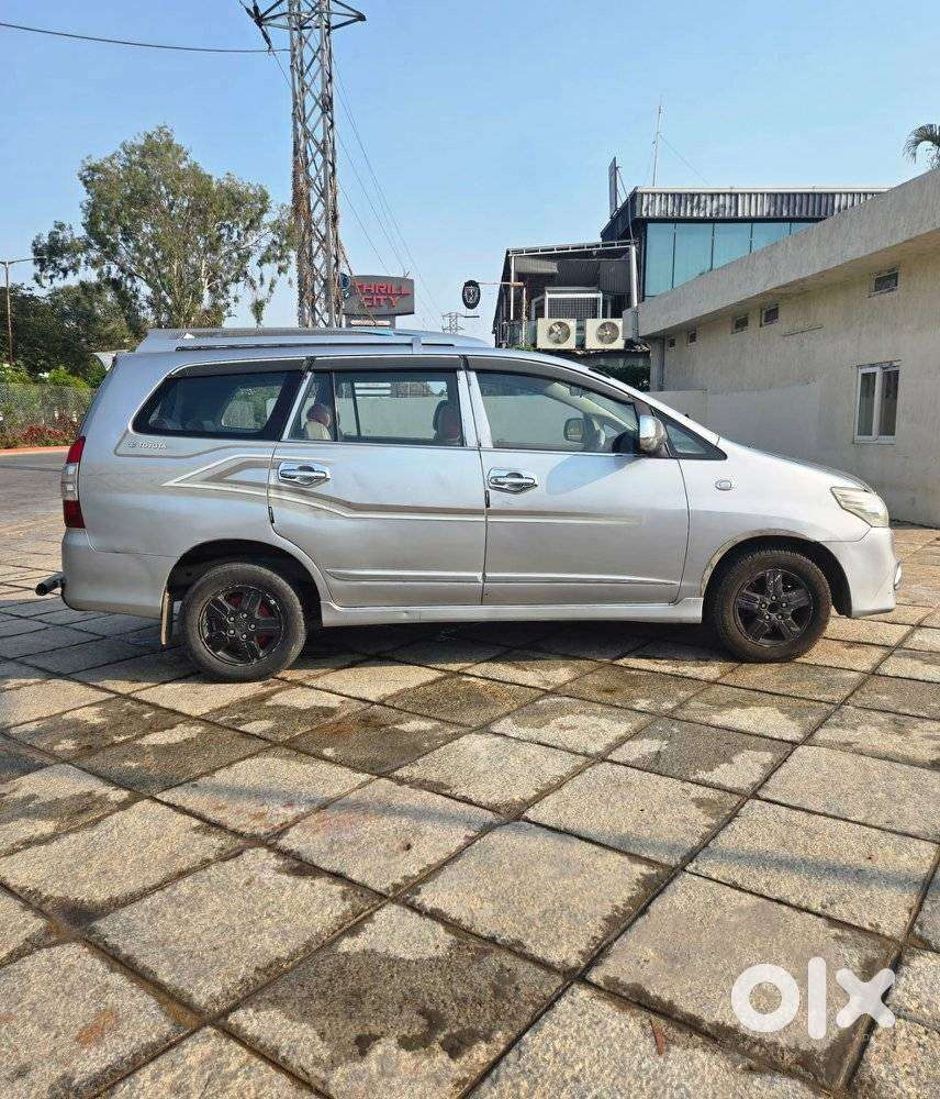 Toyota Innova 2.5 Gx 7 Seater Bs Iv, 2015, Diesel