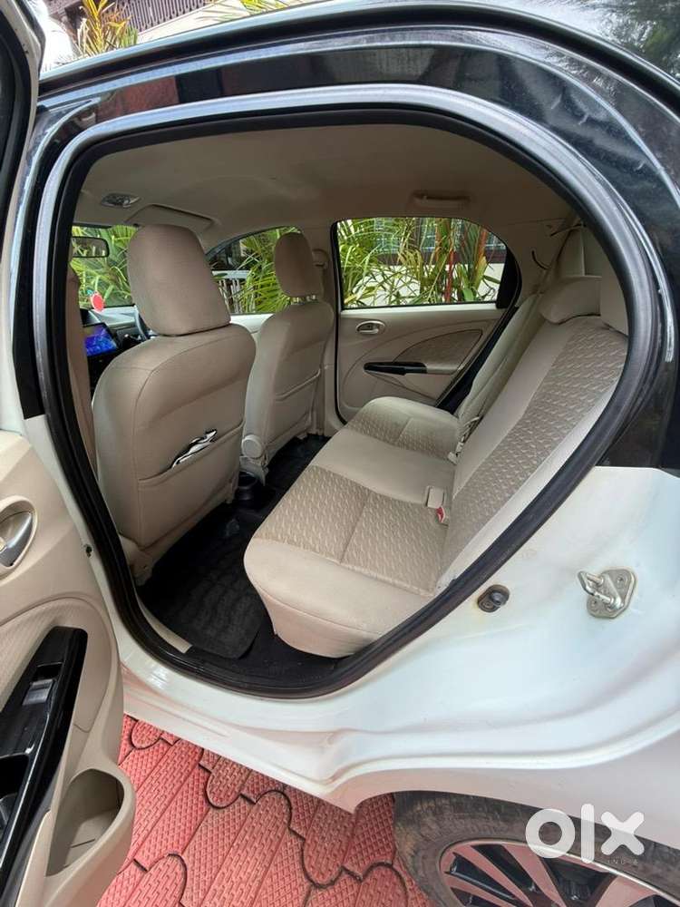 Toyota Etios Liva 2018 Petrol 76000 Km Driven