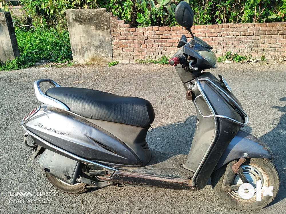 2 hand scooty activa sales