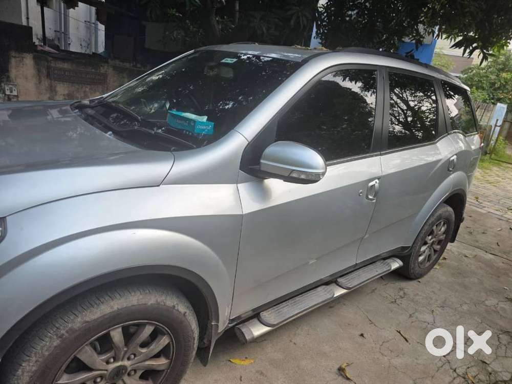 Mahindra Xuv500 - W10