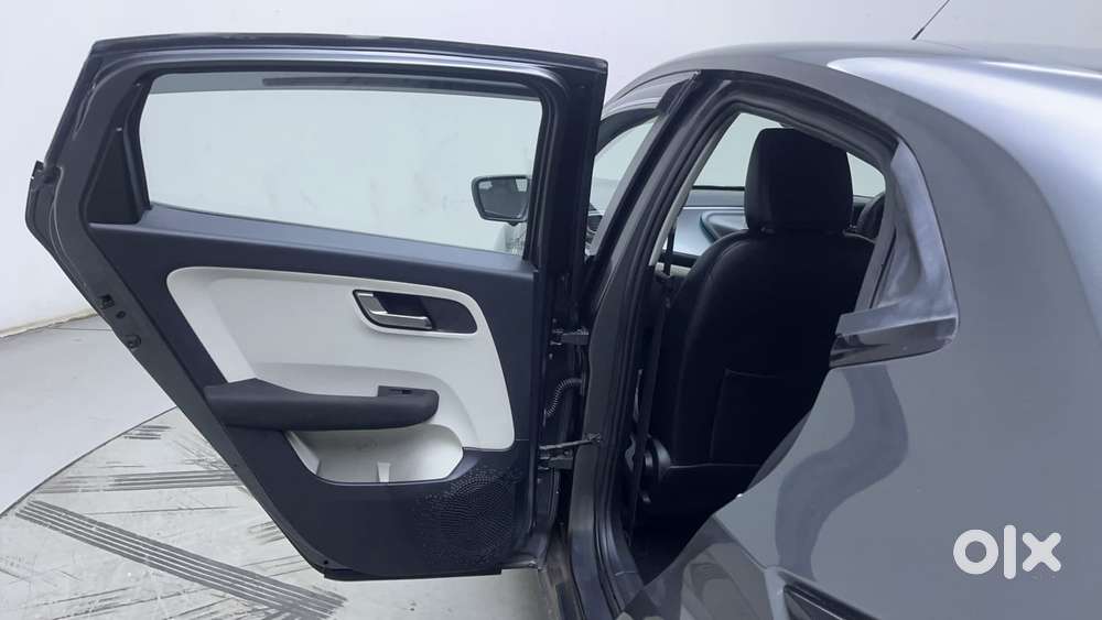 Tata Altroz 1.2 Xz Plus Petrol, 2022, Petrol