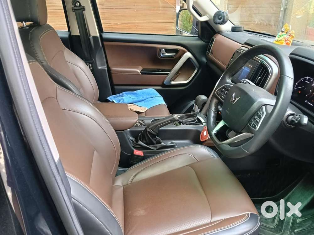 Mahindra Petrol Car 2024 Gurugram Registered