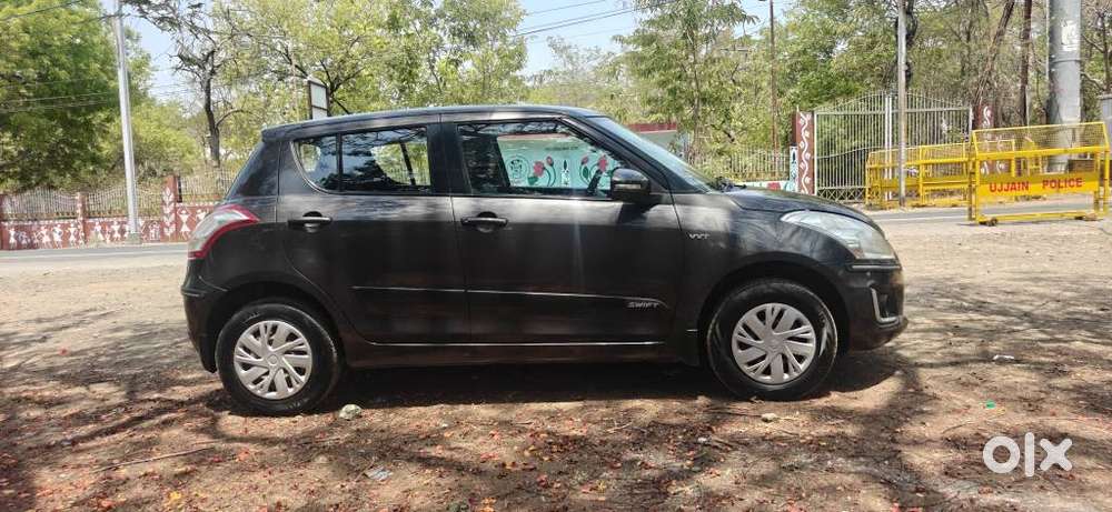 Maruti Suzuki Swift Vxi + Manual, 2016, Petrol