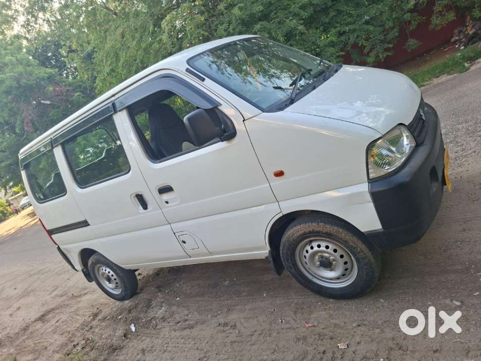 Maruti Suzuki Eeco 1.2 7 Str Std(o), 2025, Petrol