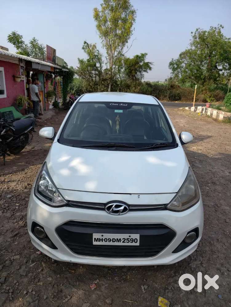 Hyundai Xcent 2015 Diesel Well Maintained