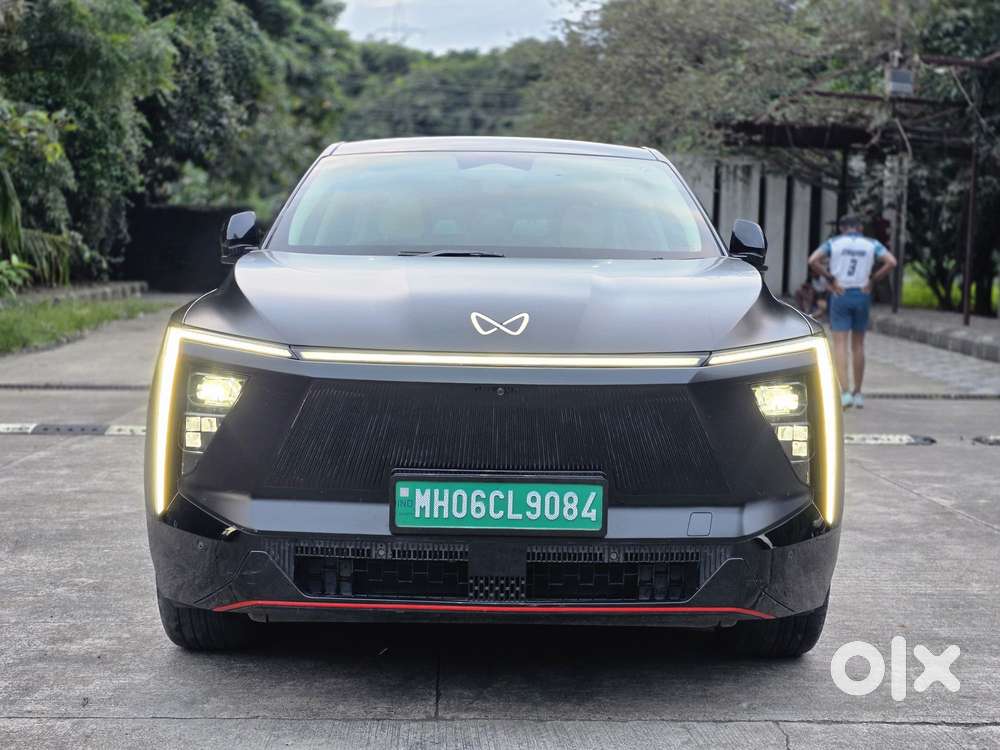 Mahindra Xev 9e Pack Three (top Model), 2025, Electric