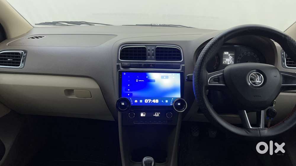 Skoda Rapid 1.6 Mpi Elegance, 2014, Petrol