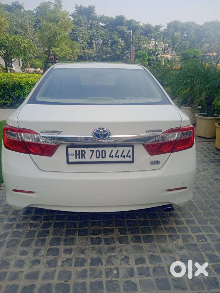 Toyota Camry Hybrid 2014