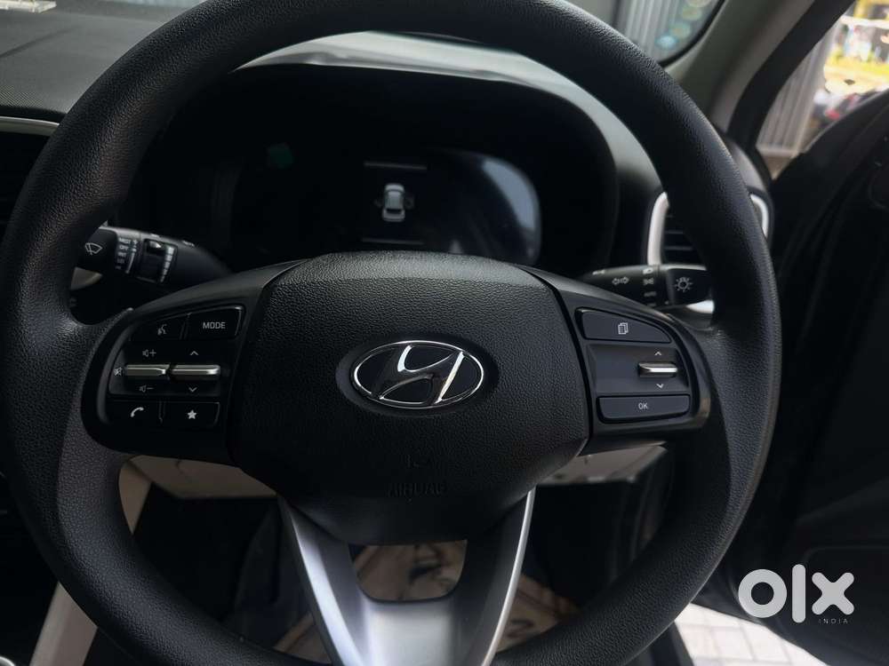 Hyundai Venue, 2024, Petrol