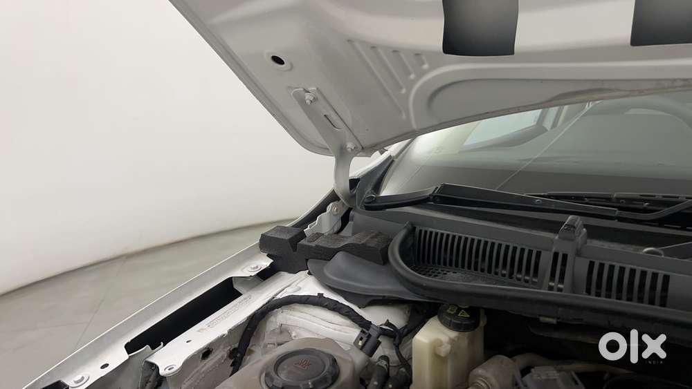 Skoda Slavia Active 1.0l Tsi Mt, 2022, Petrol