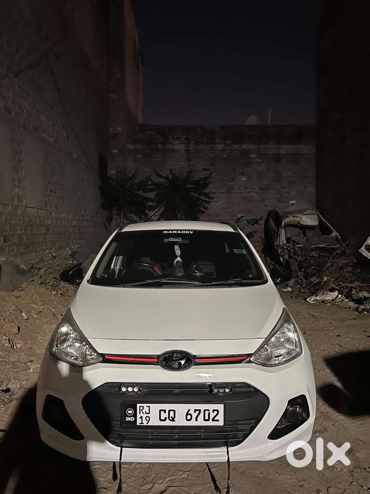 Hyundai Grand I10 2015 Diesel Well Maintained