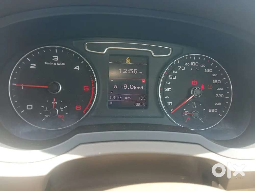 Audi Q3 2.0 Diesel 2013 Automatic Doctor Useing Car