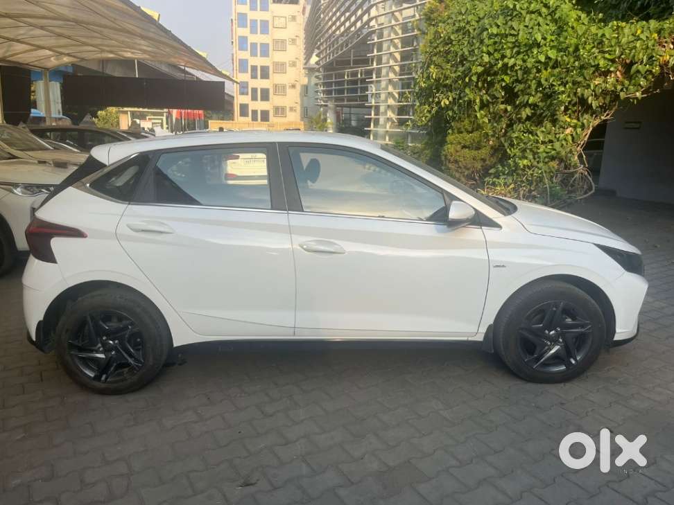 Hyundai I20 Sportz Plus Cvt, 2022, Petrol