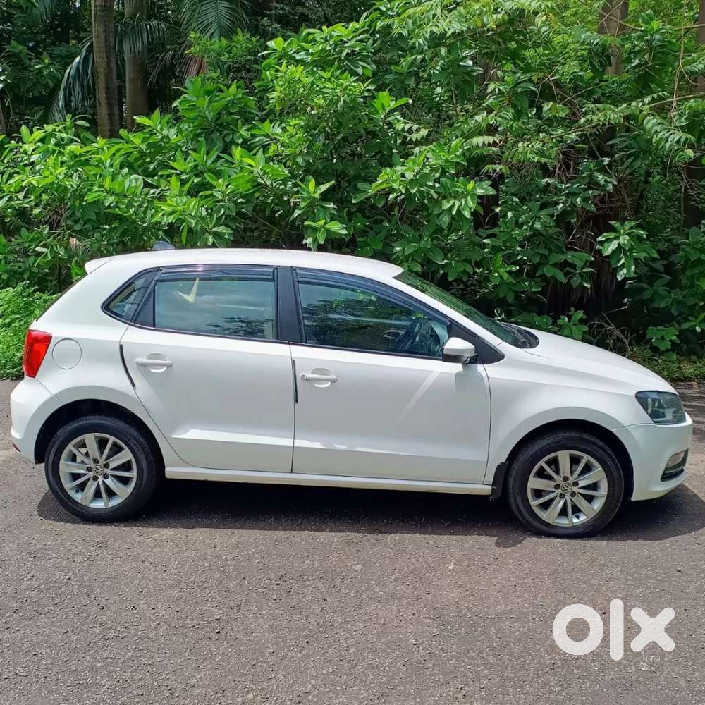 Volkswagen Polo Petrol Highline 1.2l, 2016, Petrol